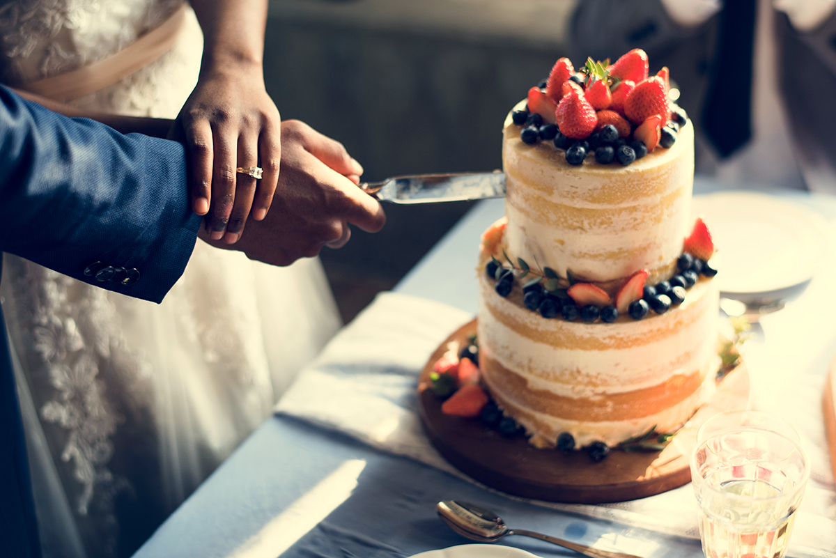 Some Wedding Cake Traditions